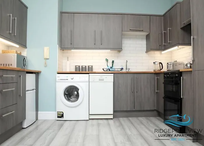 Lägenhet Ballina Apt, Views Of Ridgepool, Central Location